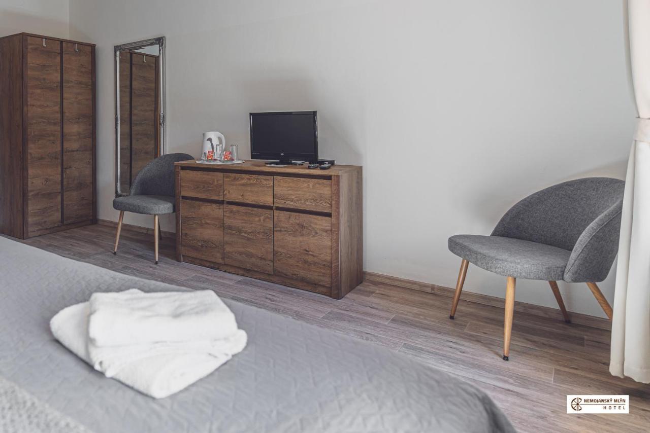 Hotel Nemojansky Mlyn Nemojany Bagian luar foto