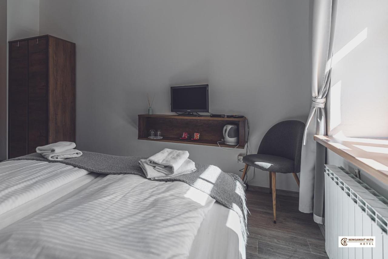 Hotel Nemojansky Mlyn Nemojany Bagian luar foto