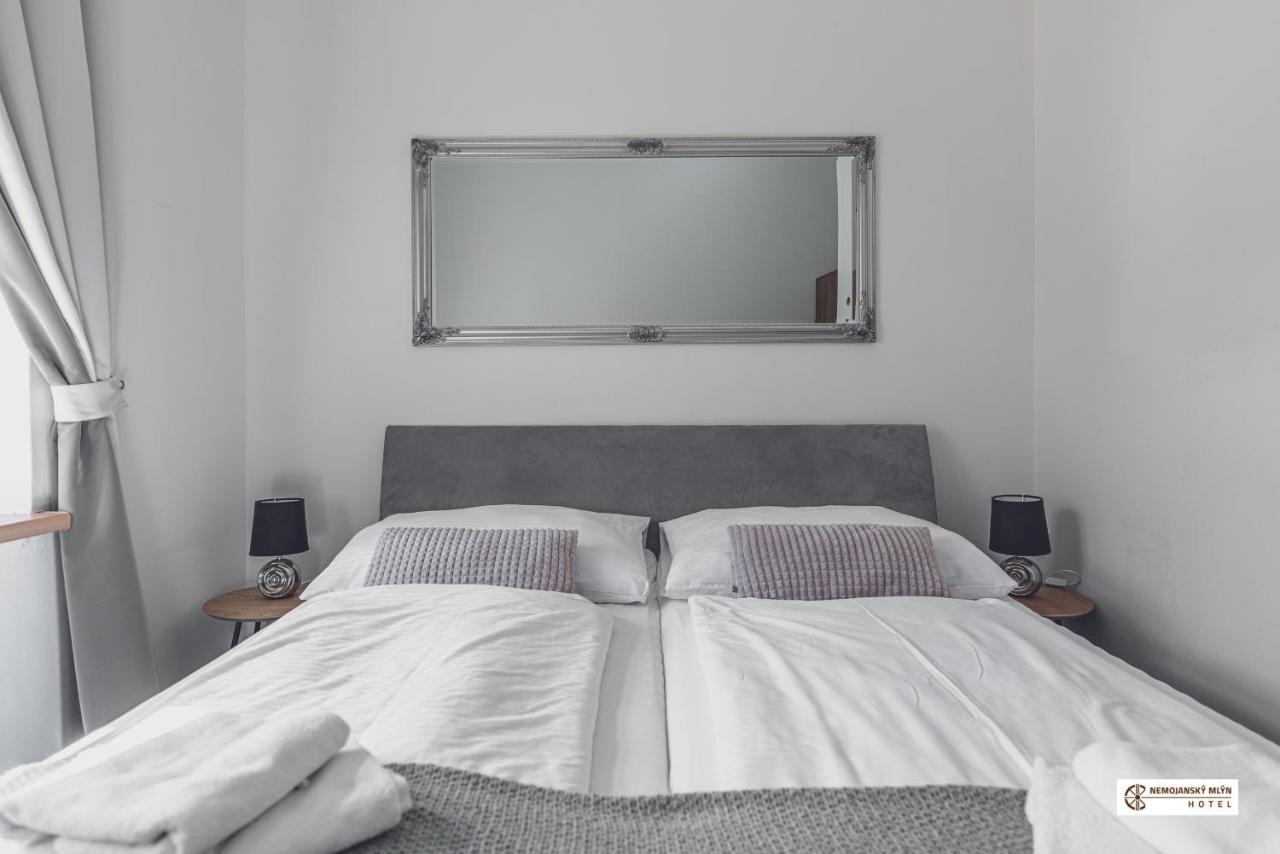 Hotel Nemojansky Mlyn Nemojany Bagian luar foto