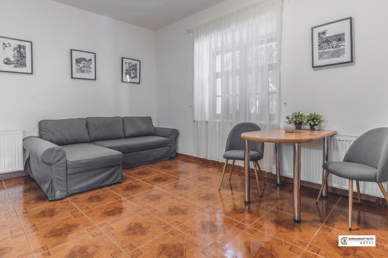 Hotel Nemojansky Mlyn Nemojany Bagian luar foto